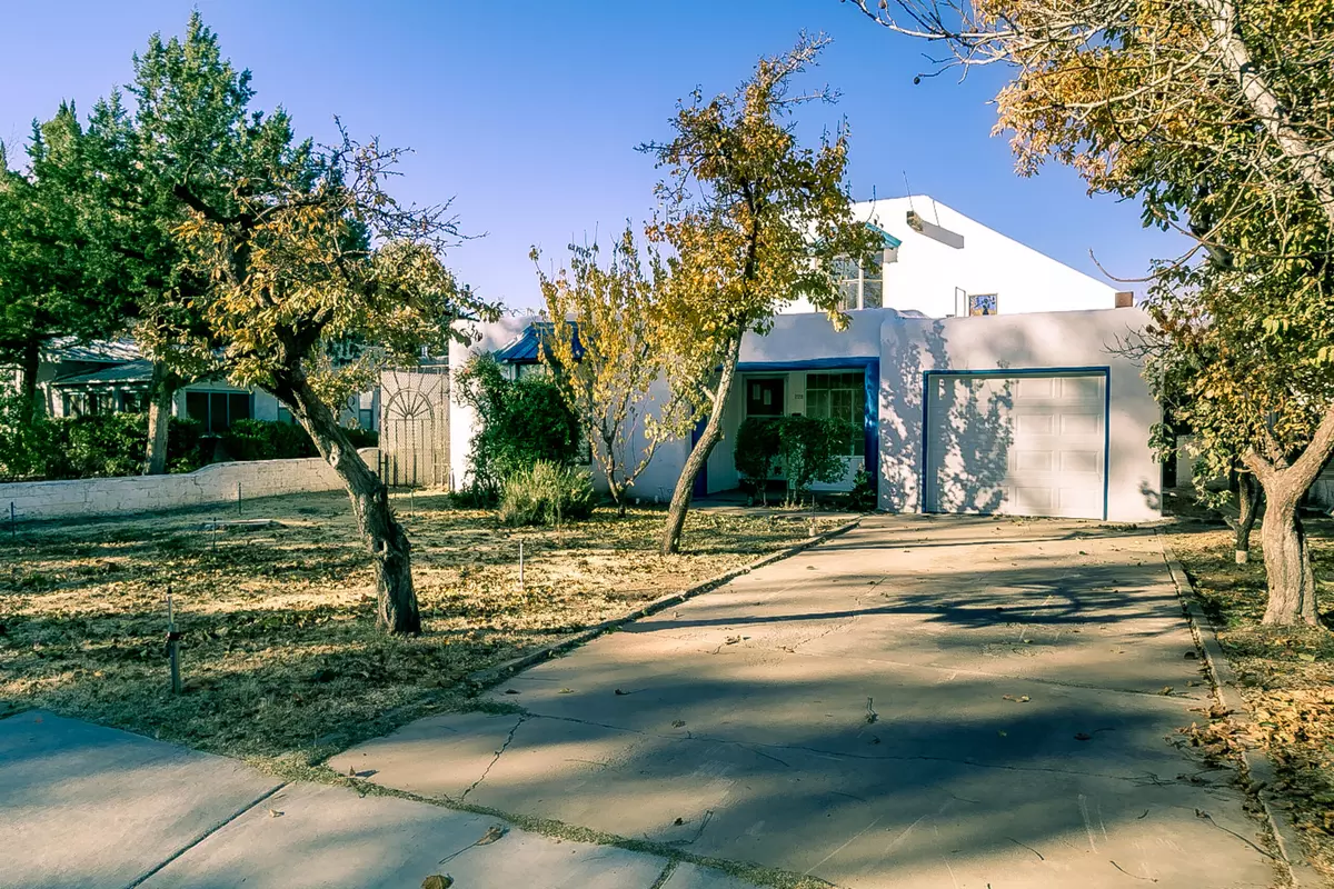 Albuquerque, NM 87108,529 Solano DR NE