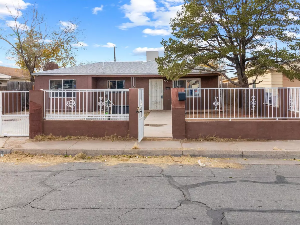 Albuquerque, NM 87123,205 GLORIETA ST NE