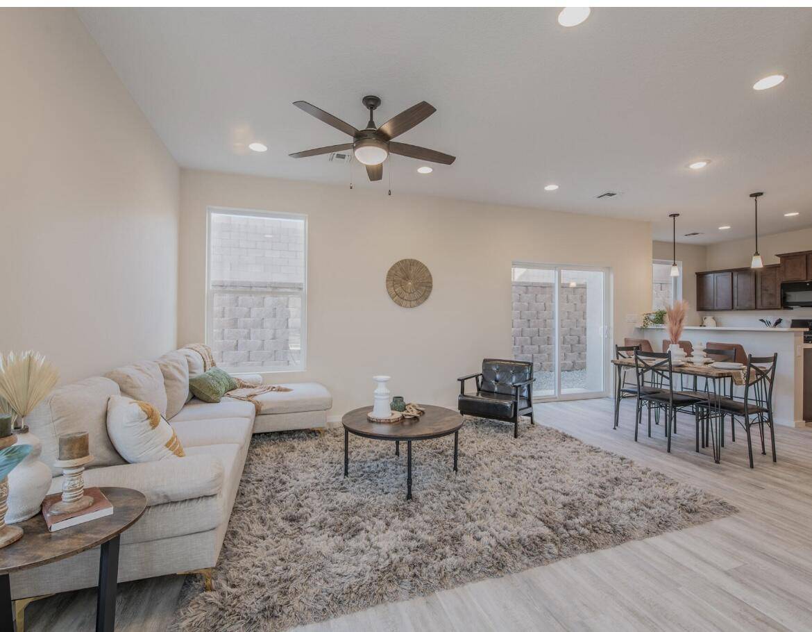 Albuquerque, NM 87123,13611 Covered Wagon AVE SE