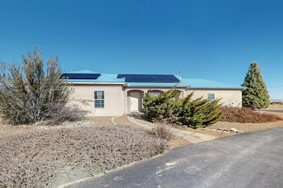 39 SANDIA MOUNTAIN TRL, Edgewood, NM 87015