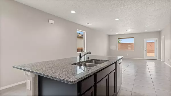 Rio Rancho, NM 87144,2468 Talisker ST NE