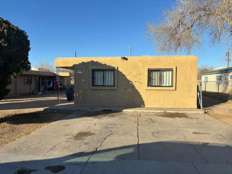 433 GROVE ST SE, Albuquerque, NM 87108