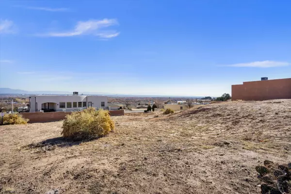 Albuquerque, NM 87105,1756 Cliffside DR NW