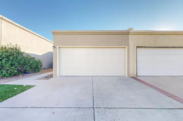 6104 BENT TREE DR NW, Albuquerque, NM 87120