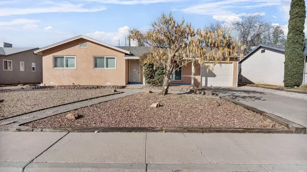 2827 DAKOTA ST NE, Albuquerque, NM 87110