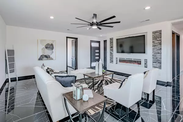 Belen, NM 87002,8 Mesa Del Norte