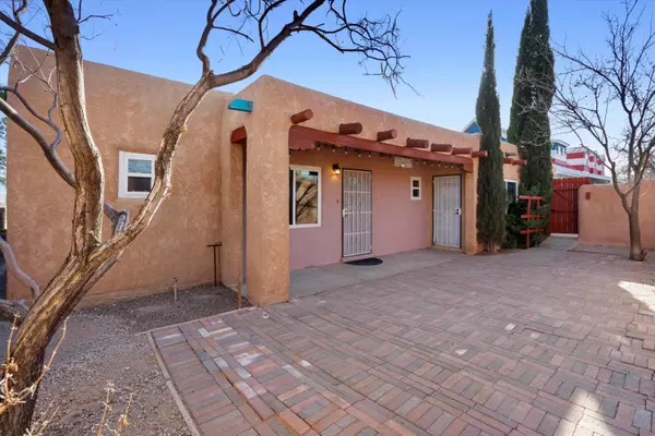 232 MEZCAL CIR NW, Albuquerque, NM 87105