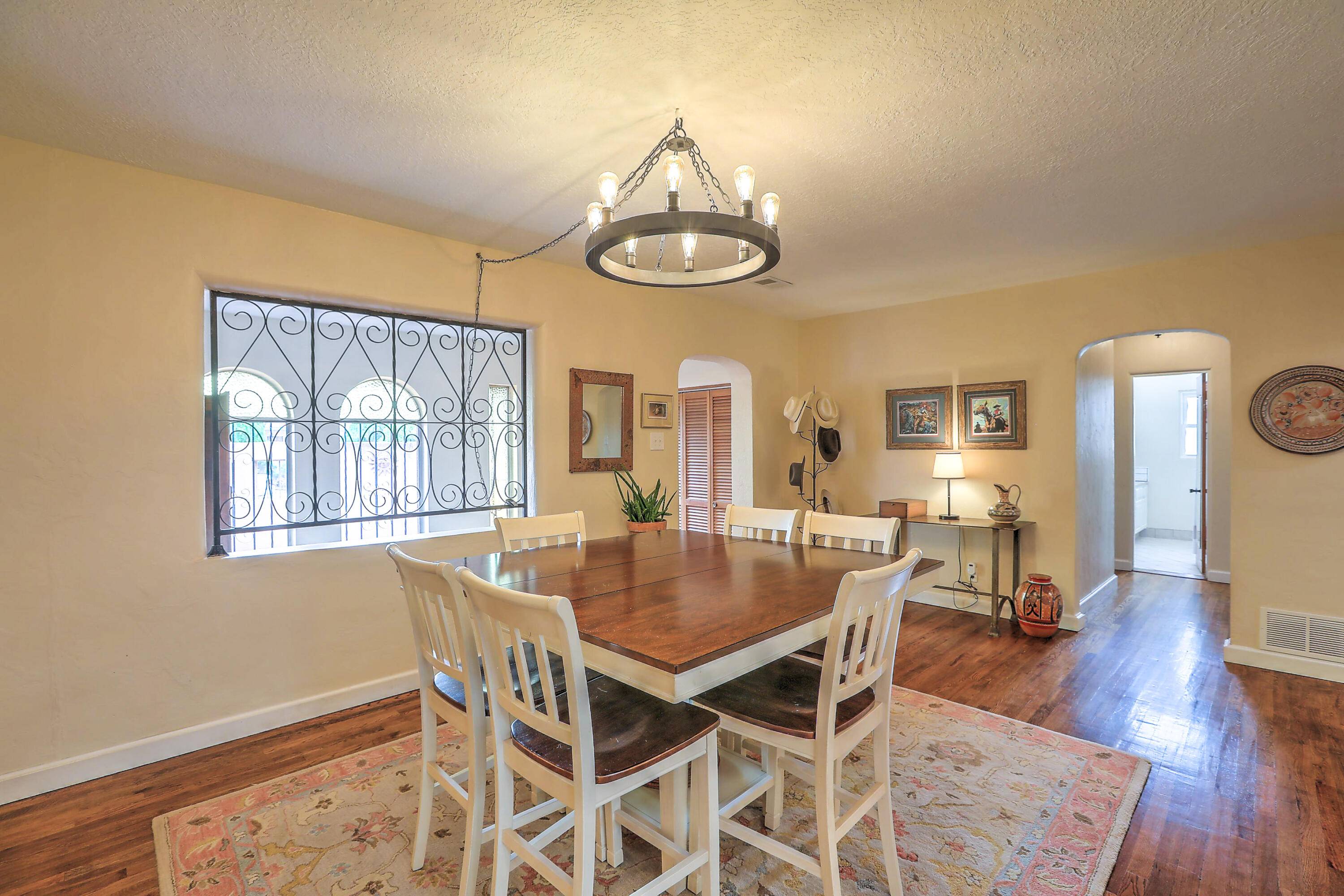 Albuquerque, NM 87104,1307 CLAIRE CT NW