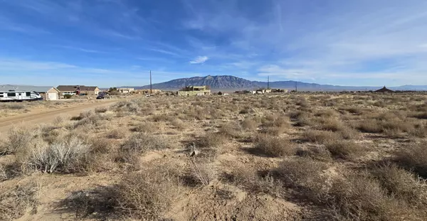 4628 16th AVE NE, Rio Rancho, NM 87144