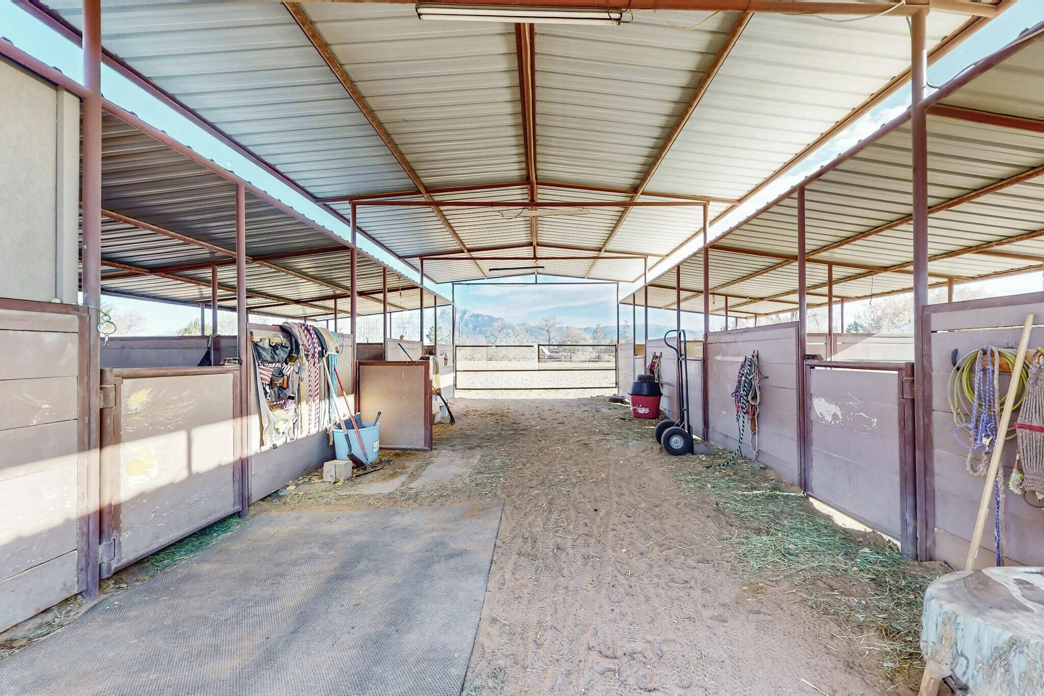 Corrales, NM 87048,824 CAMINO LOS MILAGROS