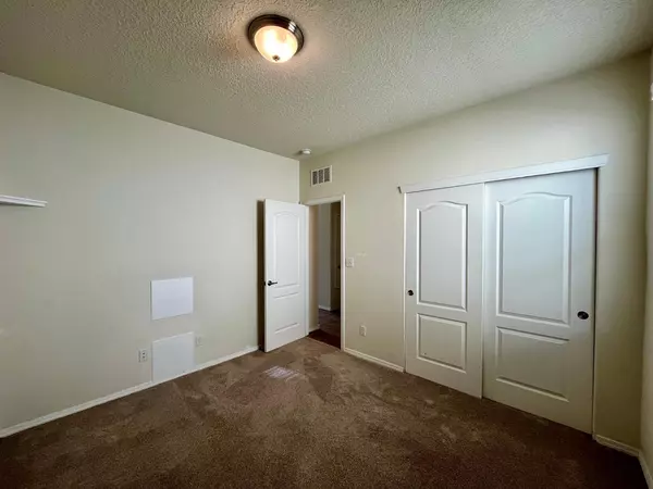 Rio Rancho, NM 87124,2241 Violeta CIR SE