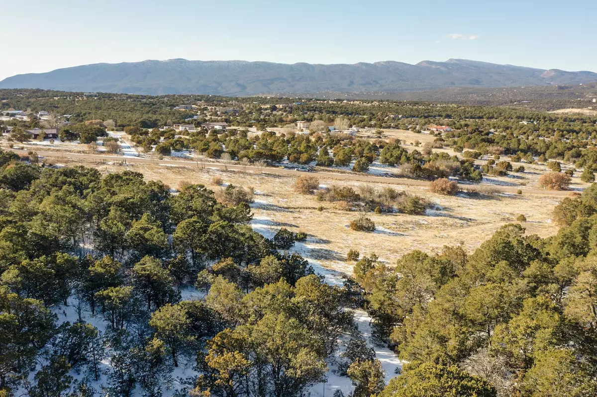 Tijeras, NM 87059,69 Five Hills DR