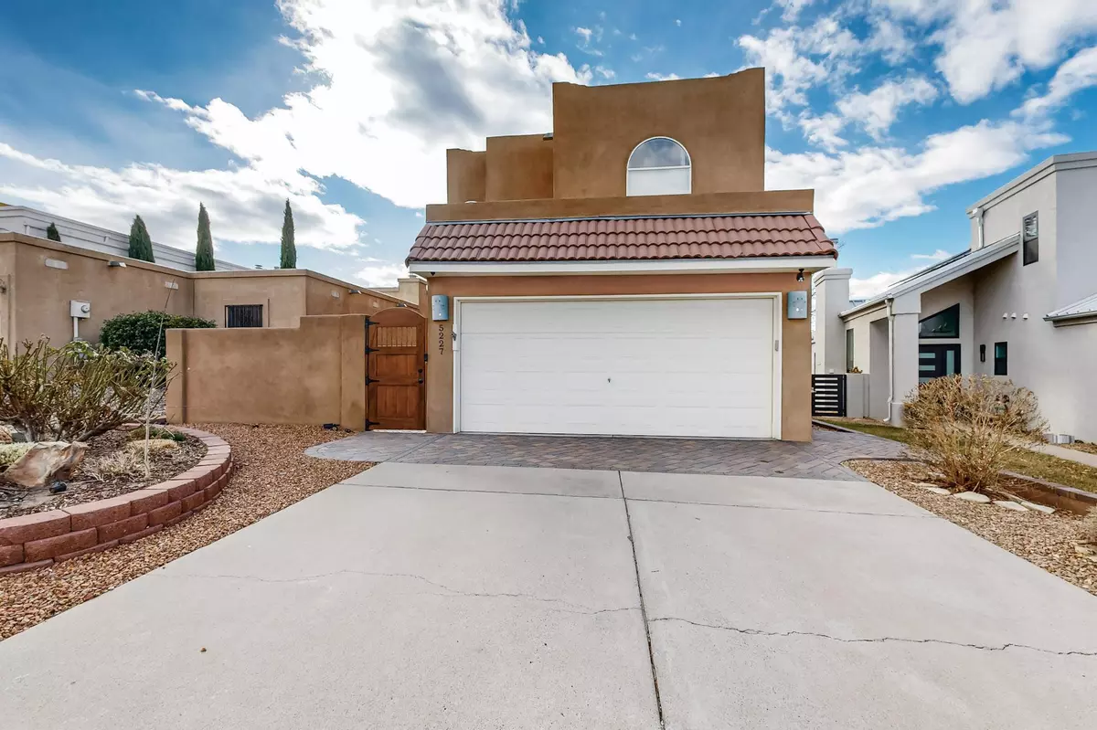 Albuquerque, NM 87111,5227 NOREEN DR NE