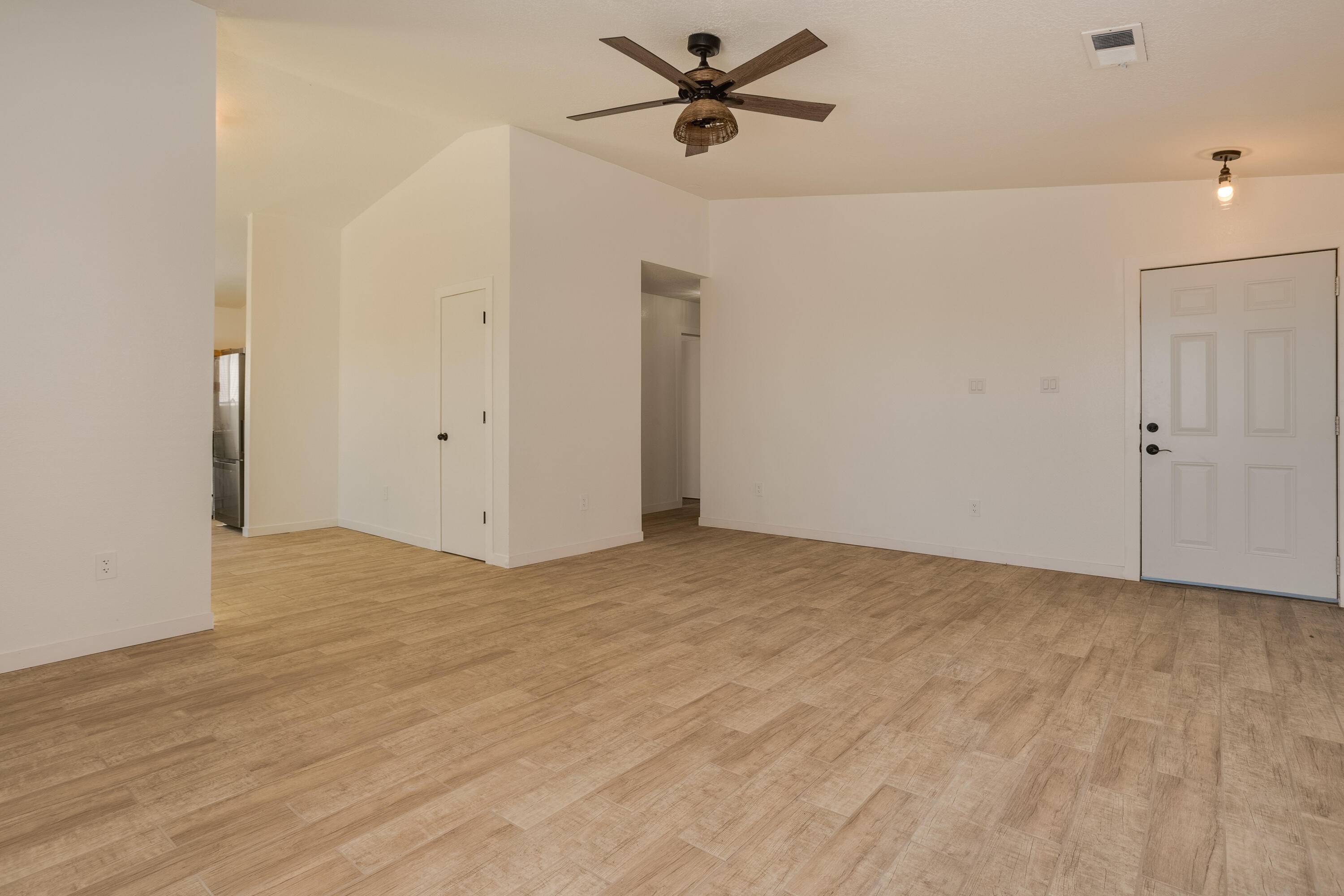 Albuquerque, NM 87121,2024 DESERT BREEZE DR SW