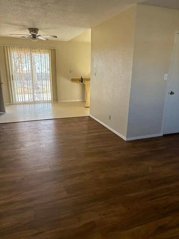 Rio Rancho, NM 87124,1570 GLENDALE CT SE