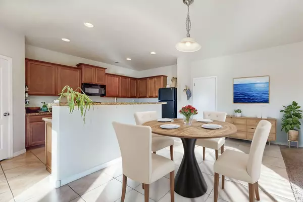 Rio Rancho, NM 87144,1013 EL PASEO ST NW