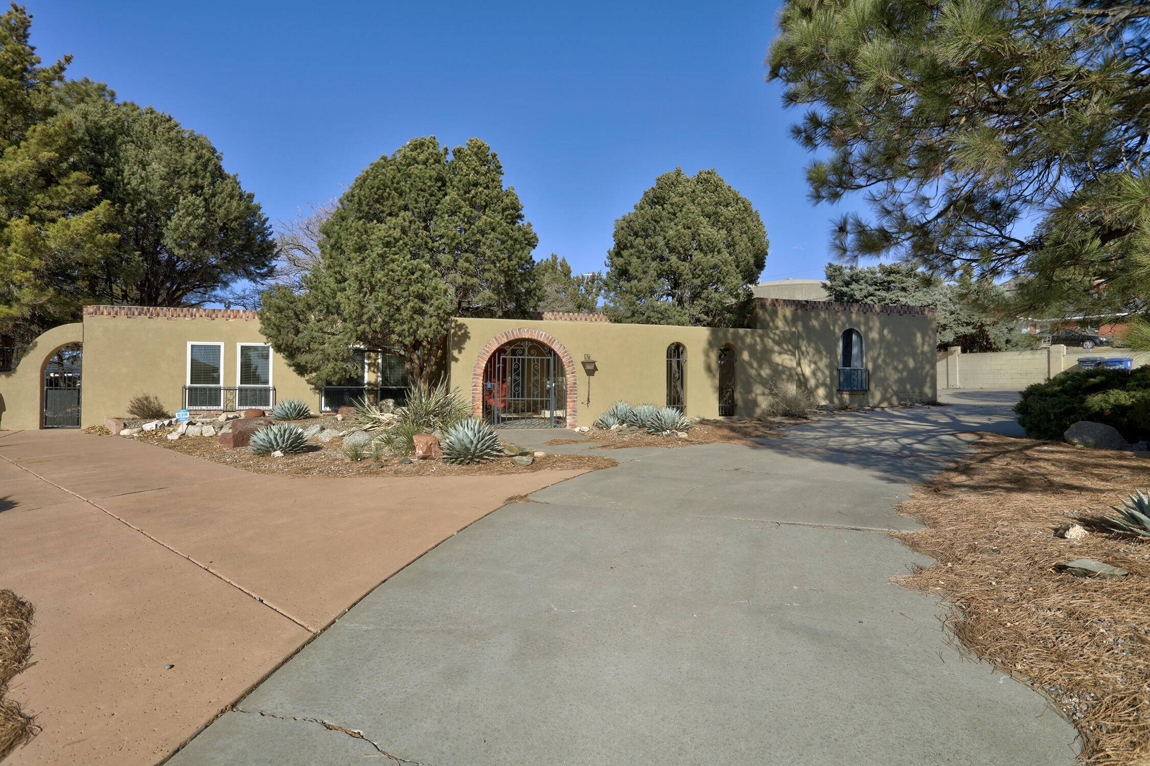 Albuquerque, NM 87111,12925 BLACKSTONE RD NE