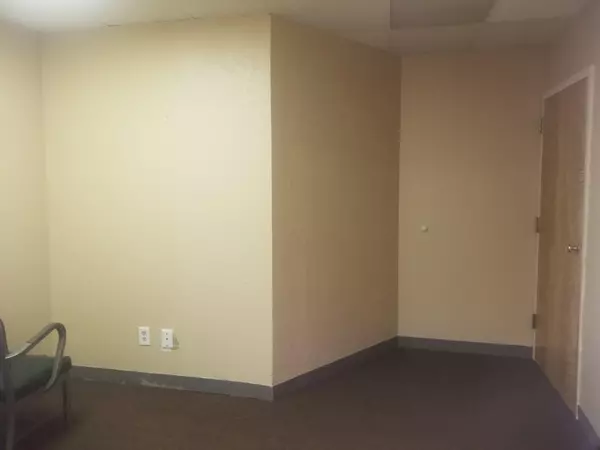 Albuquerque, NM 87110,1101 CARDENAS DR NE #106