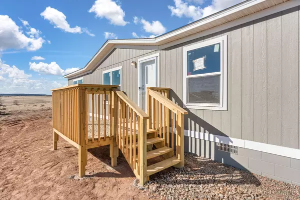 Moriarty, NM 87035,100 Broadmoor RD