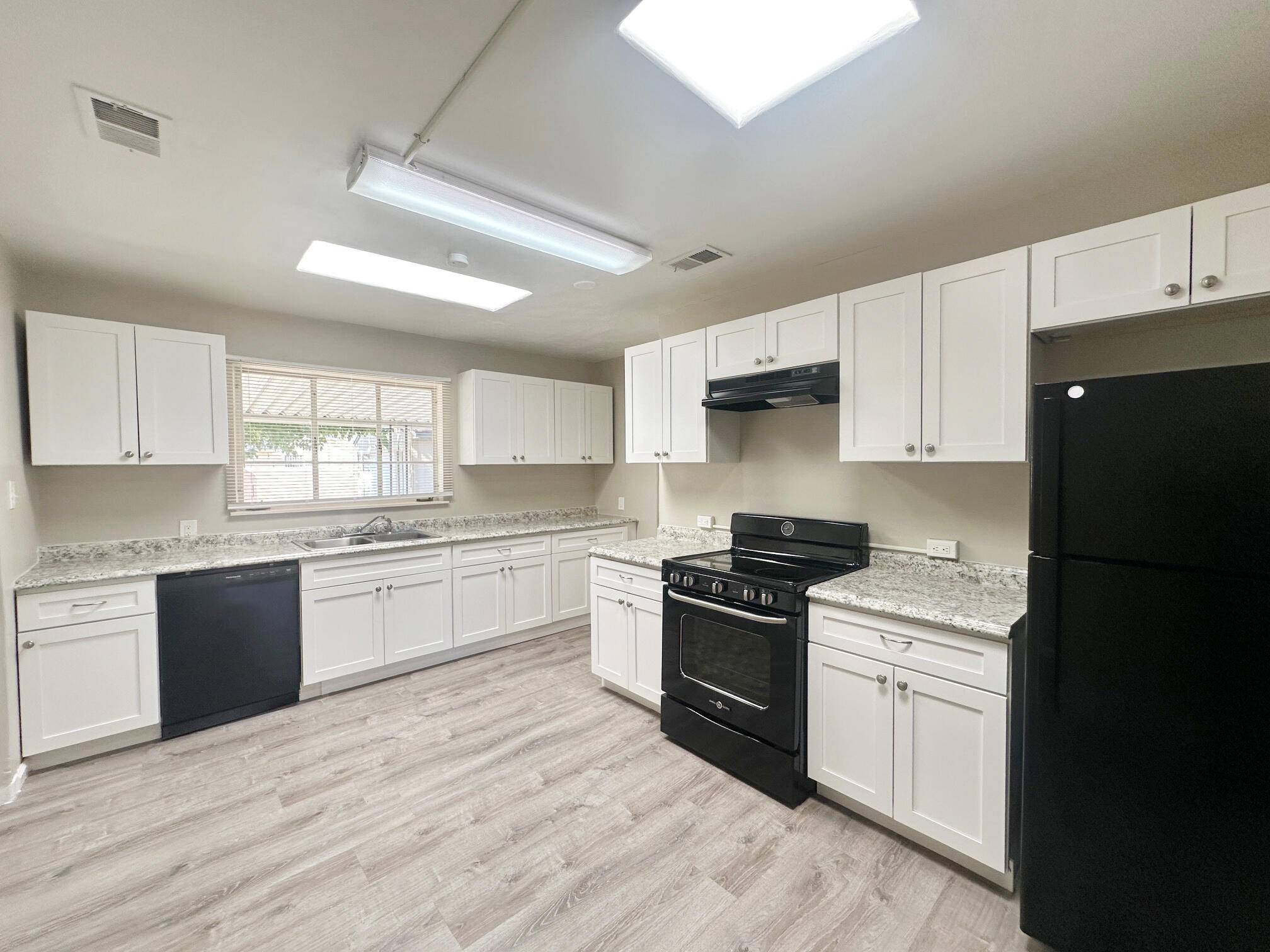 Albuquerque, NM 87110,1801 DAKOTA ST NE