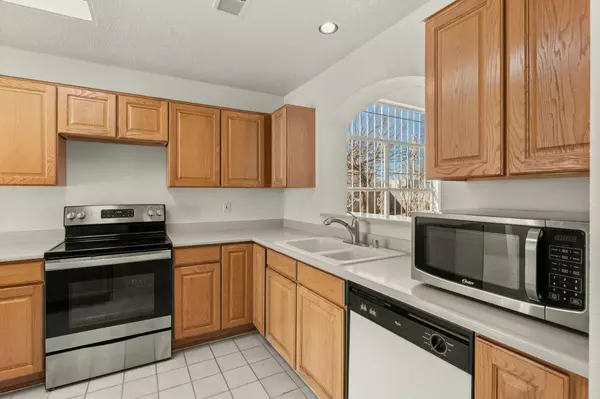 Albuquerque, NM 87123,1019 WIND RIVER ST SE