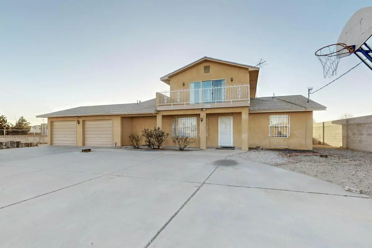 Albuquerque, NM 87121,921 RomaDora LN