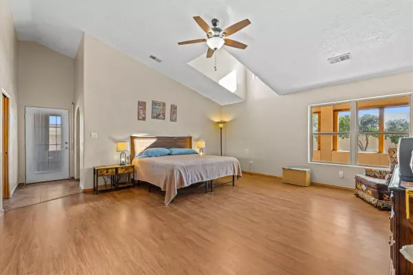 Corrales, NM 87048,1200 CAMINO HERMOSA