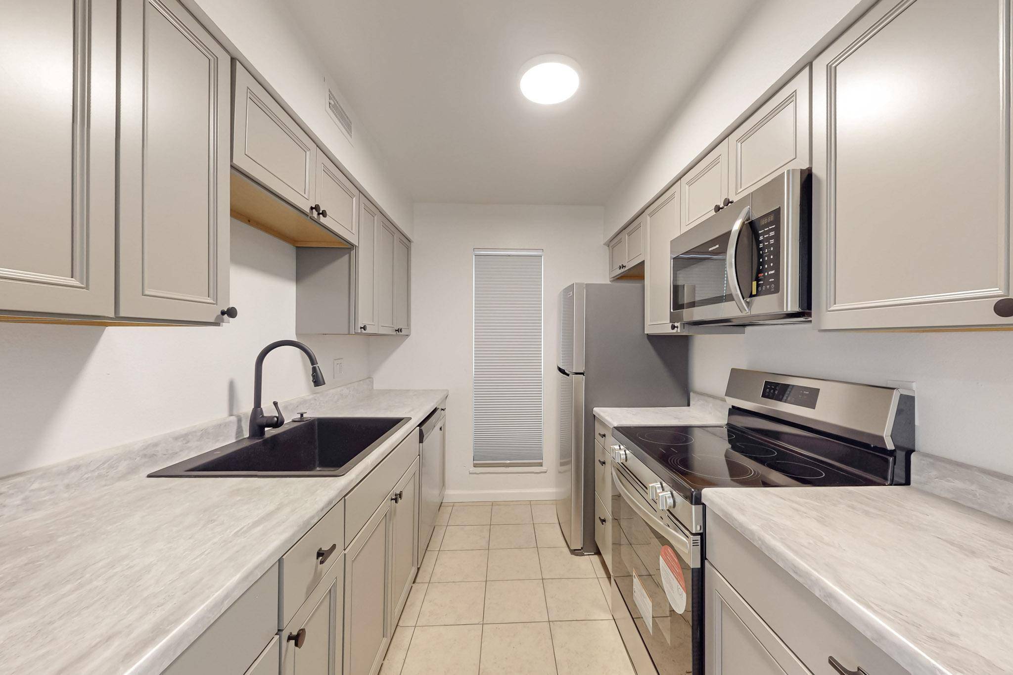 1601 Pennsylvania ST NE #E5, Albuquerque, NM 87110
