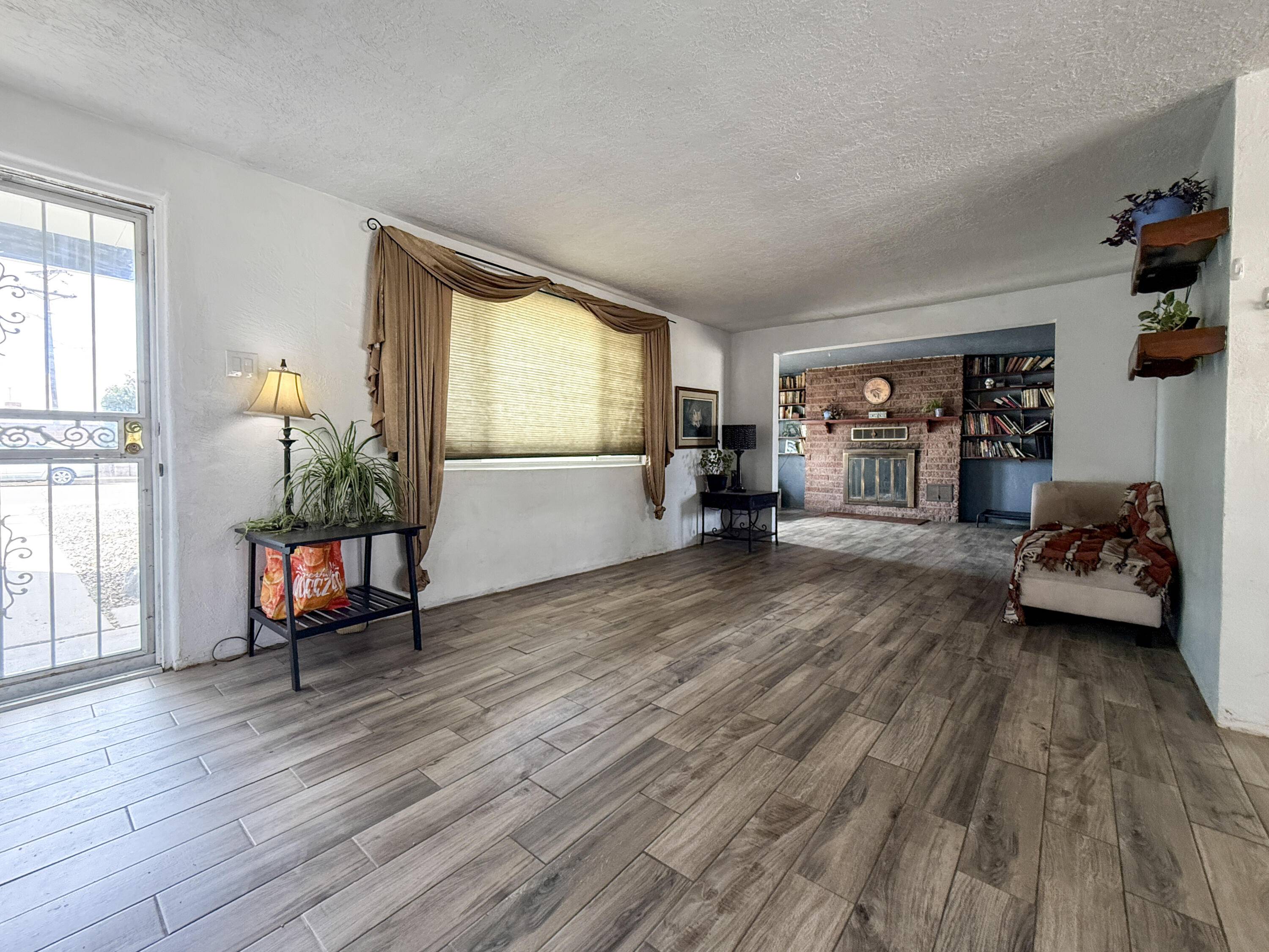 Albuquerque, NM 87110,6313 KIOWA AVE NE