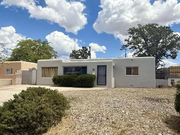 Albuquerque, NM 87108,204 LAGUAYRA DR NE