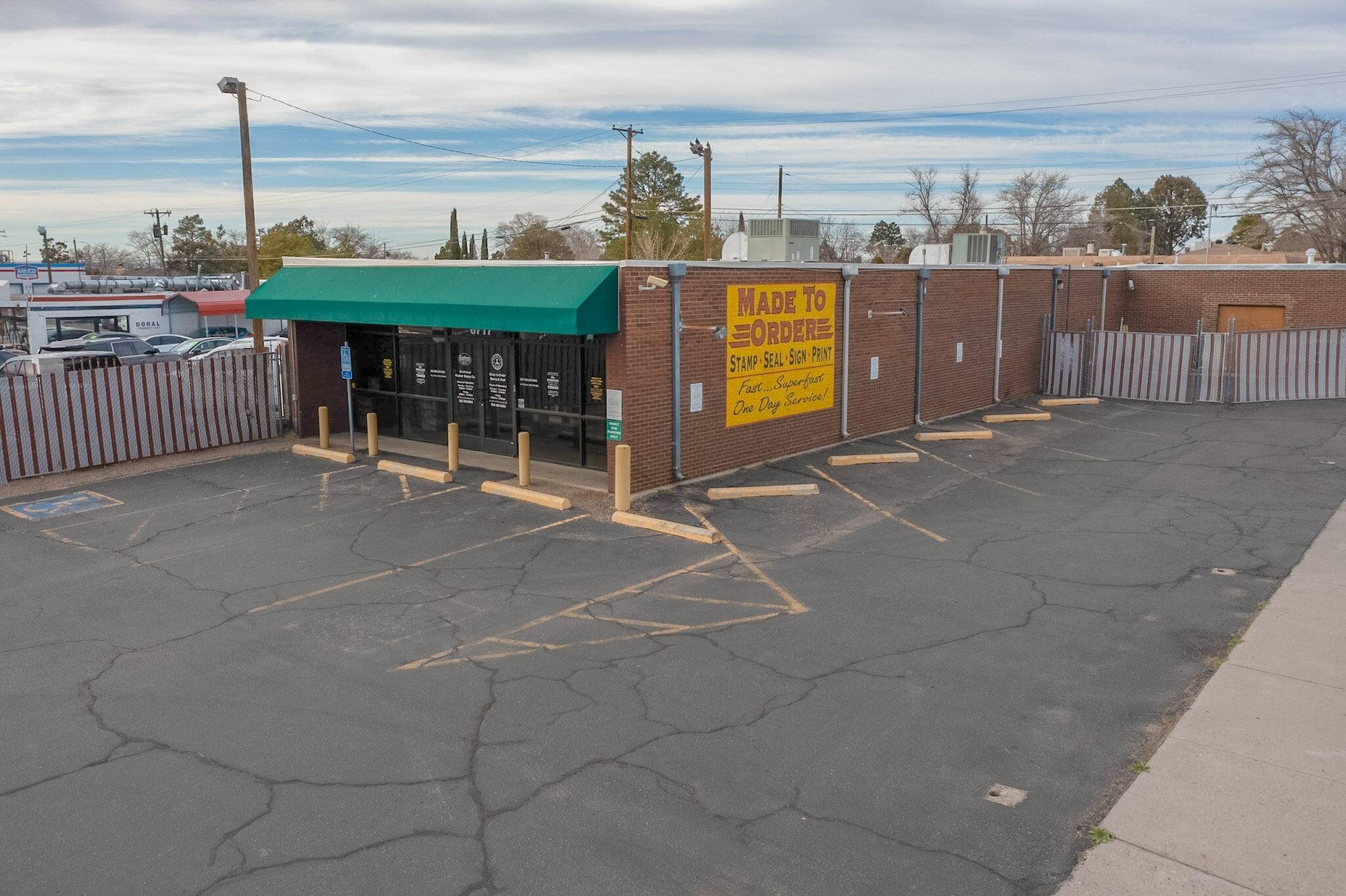6717 LOMAS BLVD NE, Albuquerque, NM 87110
