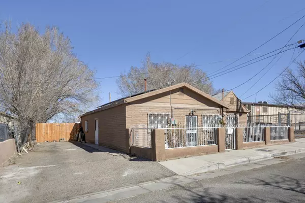 309 Thaxton AVE SE, Albuquerque, NM 87102