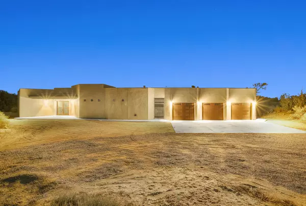 Farmington, NM 87402,6101 Jack Rabbit JCT