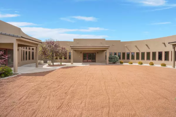 Farmington, NM 87402,6101 Jack Rabbit JCT