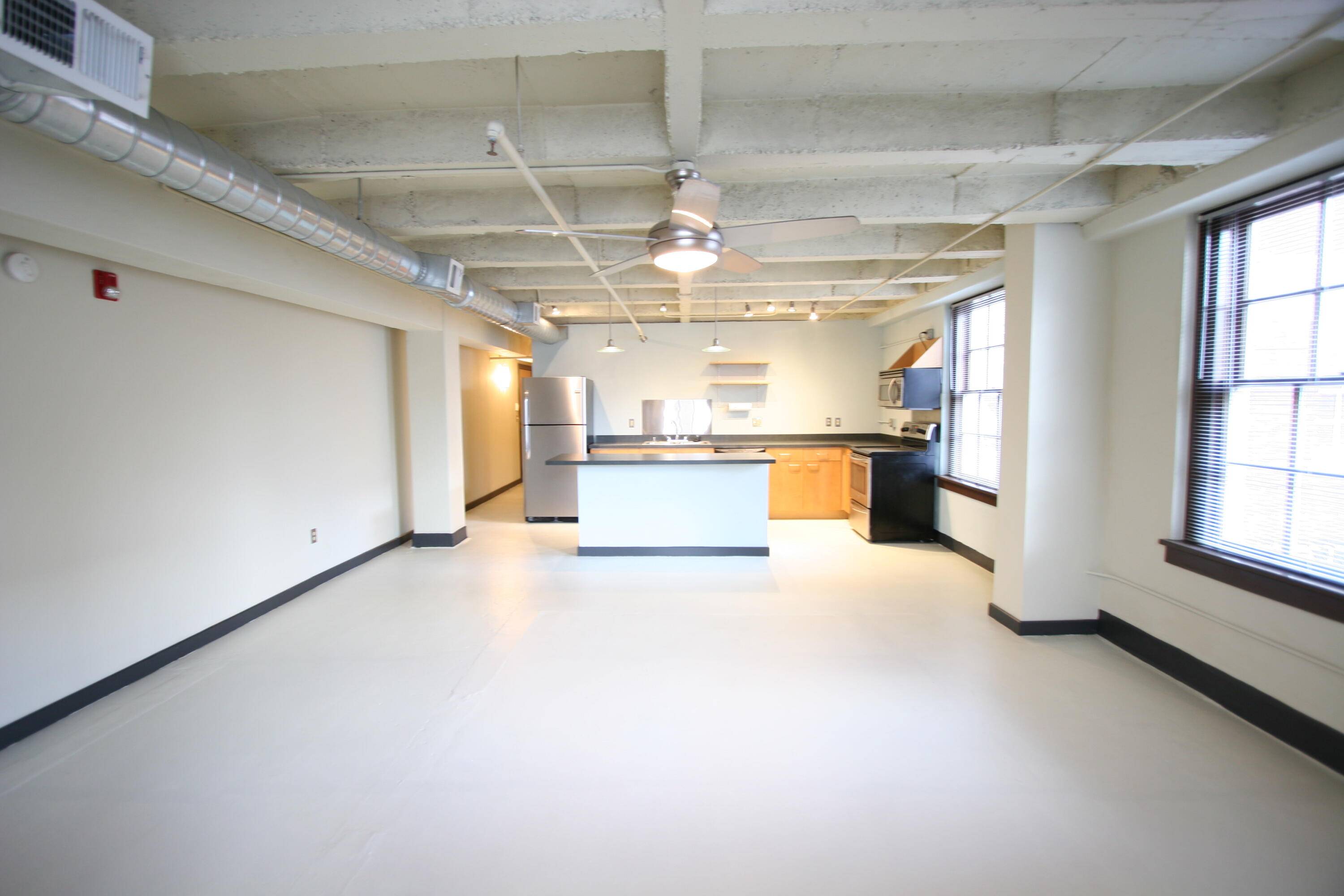 Albuquerque, NM 87102,300 TIJERAS AVE NE #212