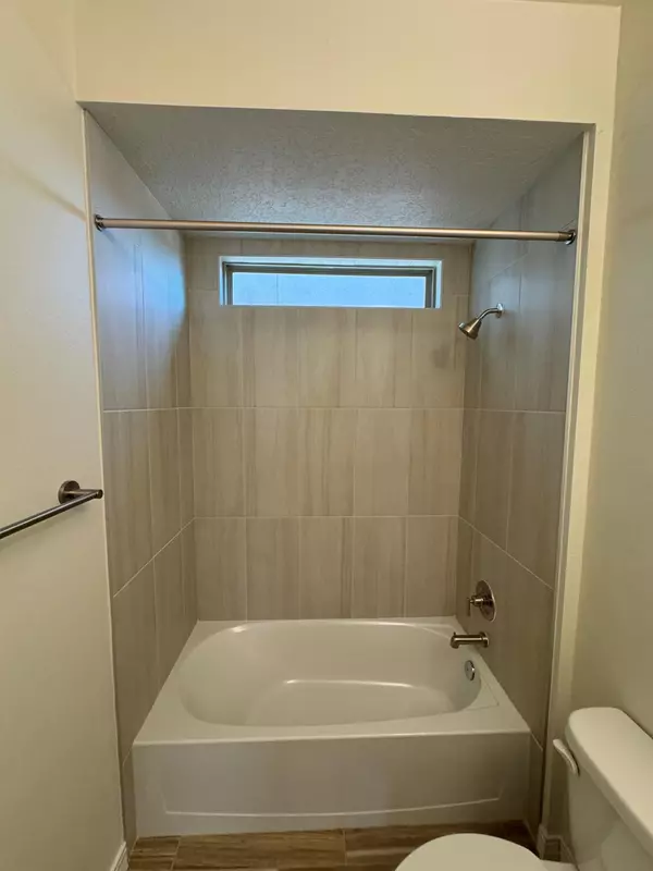 Rio Rancho, NM 87144,6674 Sydney DR NE