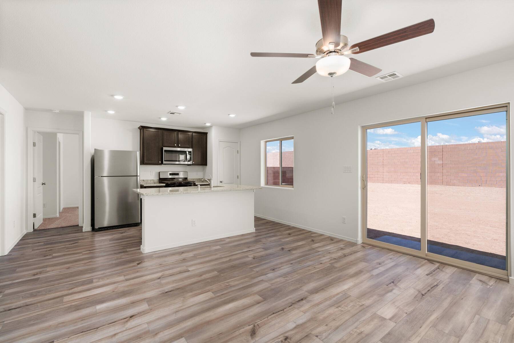 Los Lunas, NM 87031,5079 Findley ST SW