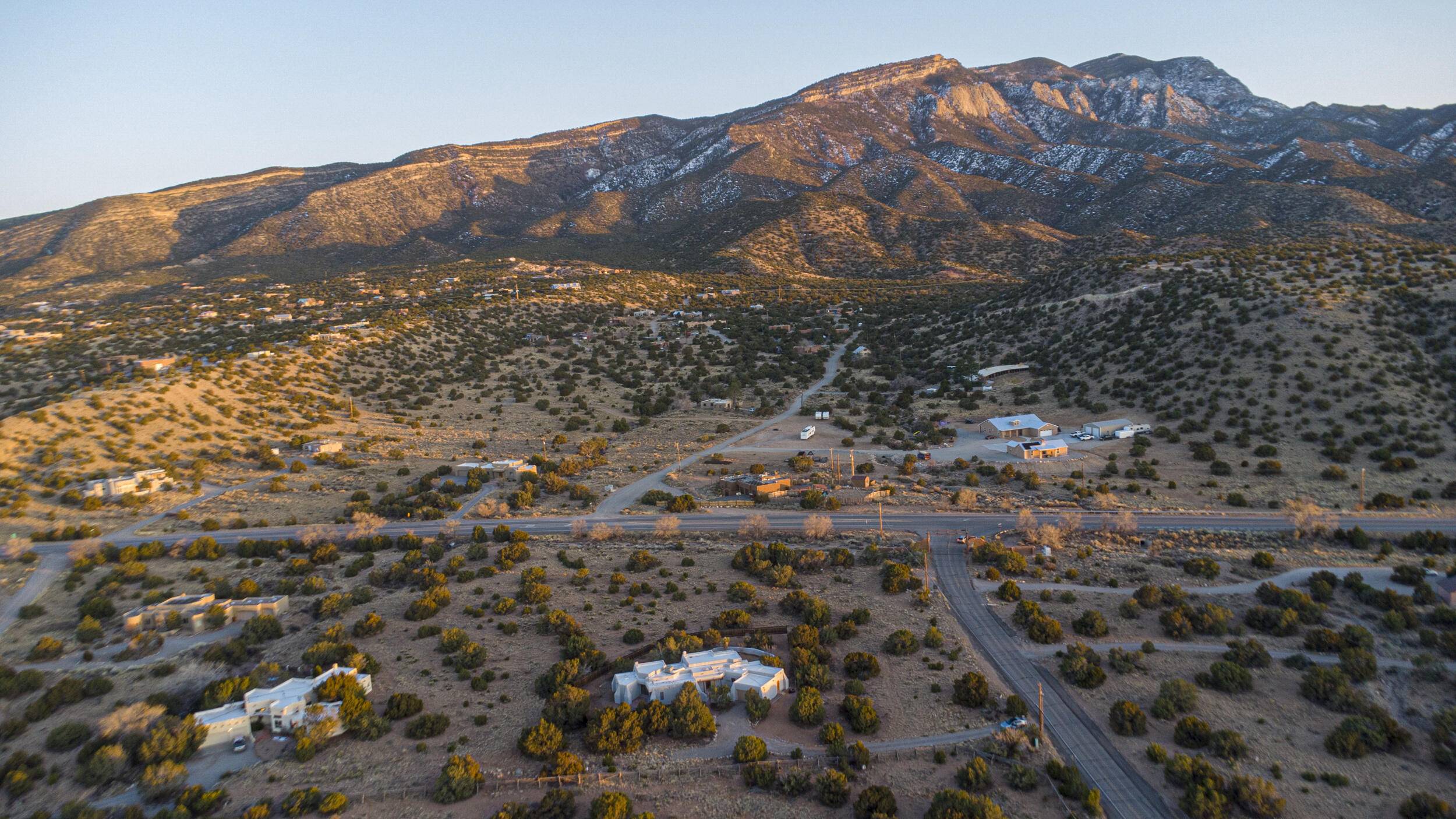 Placitas, NM 87043,4 Juniper RD