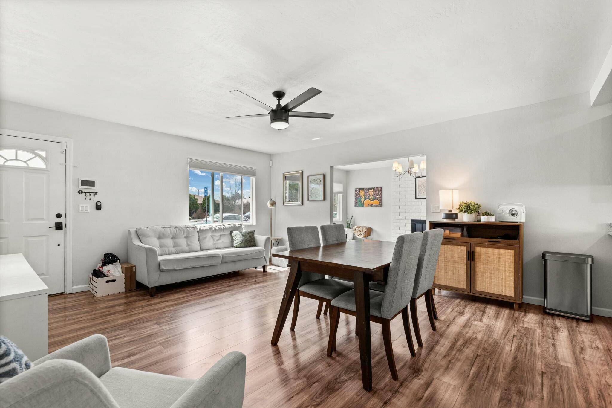 Albuquerque, NM 87110,5915 ASPEN AVE NE