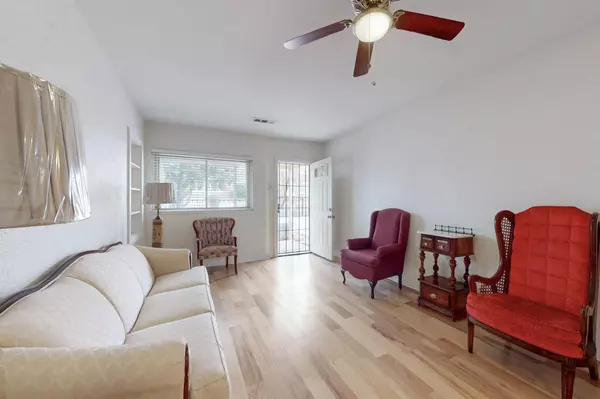 Albuquerque, NM 87102,1505 Walter ST SE