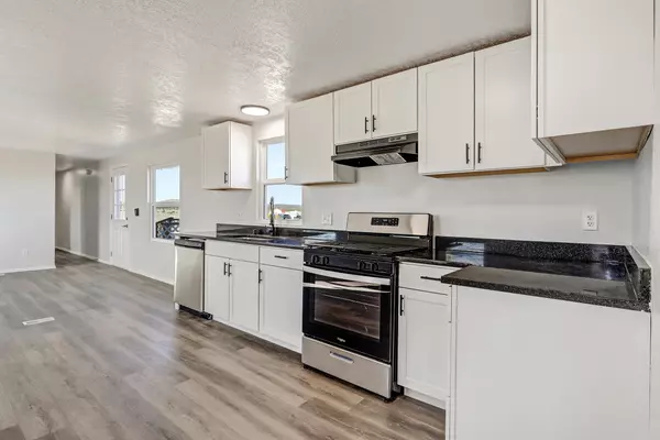 Moriarty, NM 87035,66 Coyote LOOP