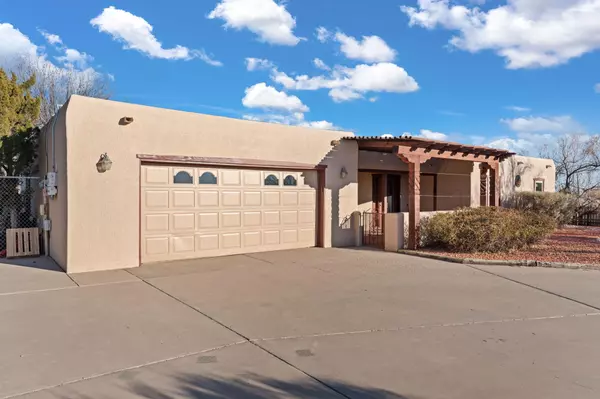 Rio Rancho, NM 87124,260 IVORY RD SE