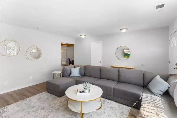 Albuquerque, NM 87111,10217 Santa Paula AVE NE