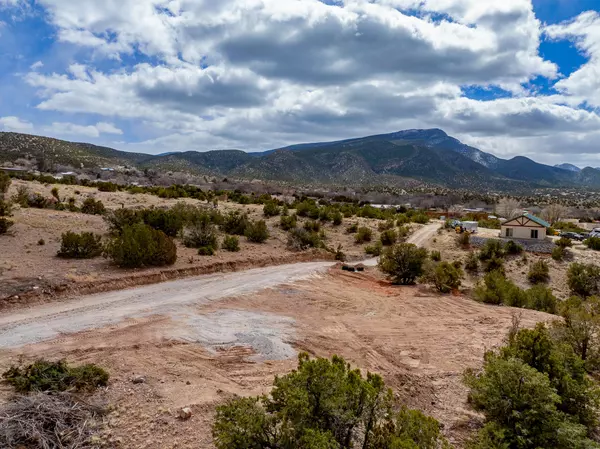 Placitas, NM 87043,5 Hideout Lane