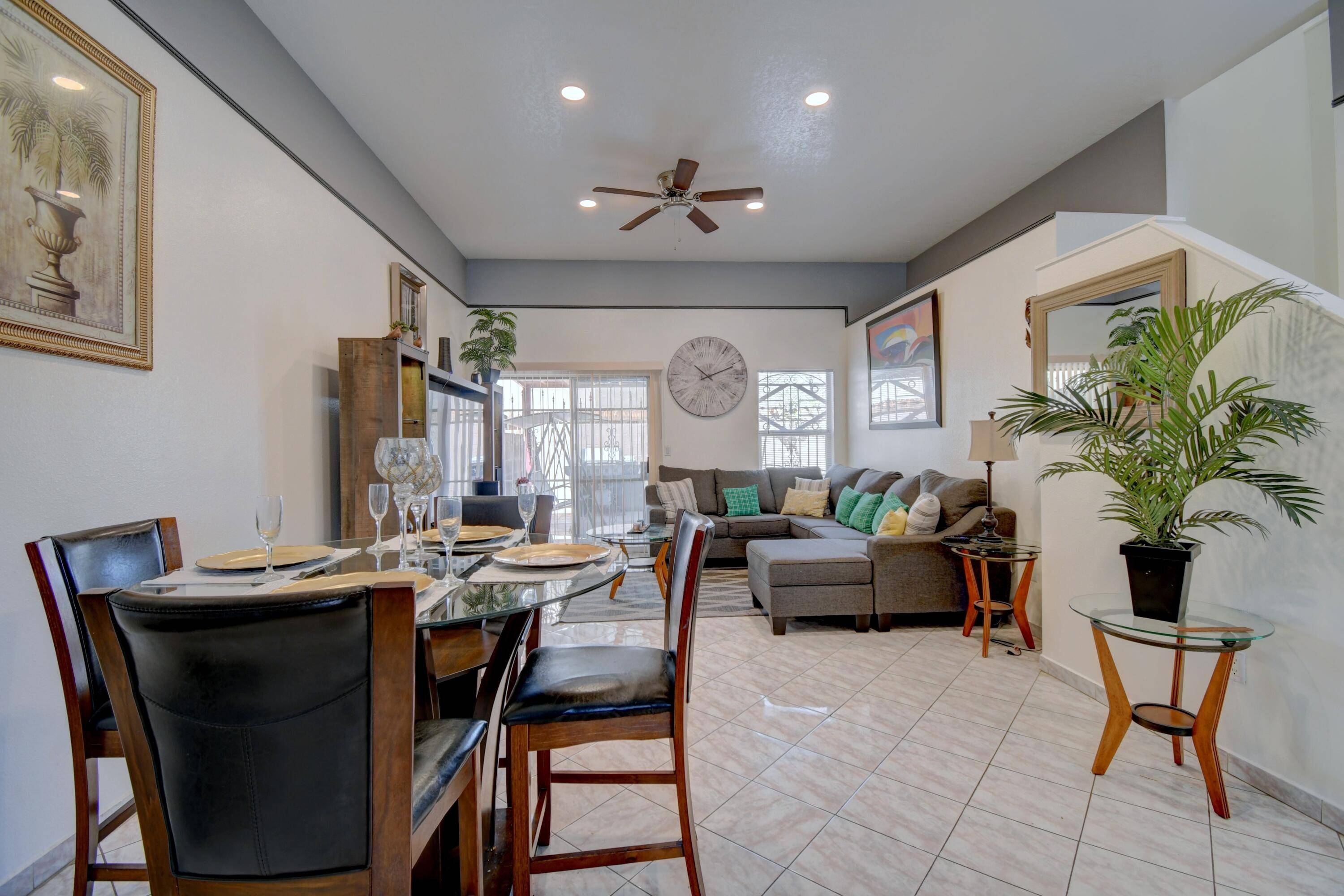 Albuquerque, NM 87108,7527 DIXON RD SE