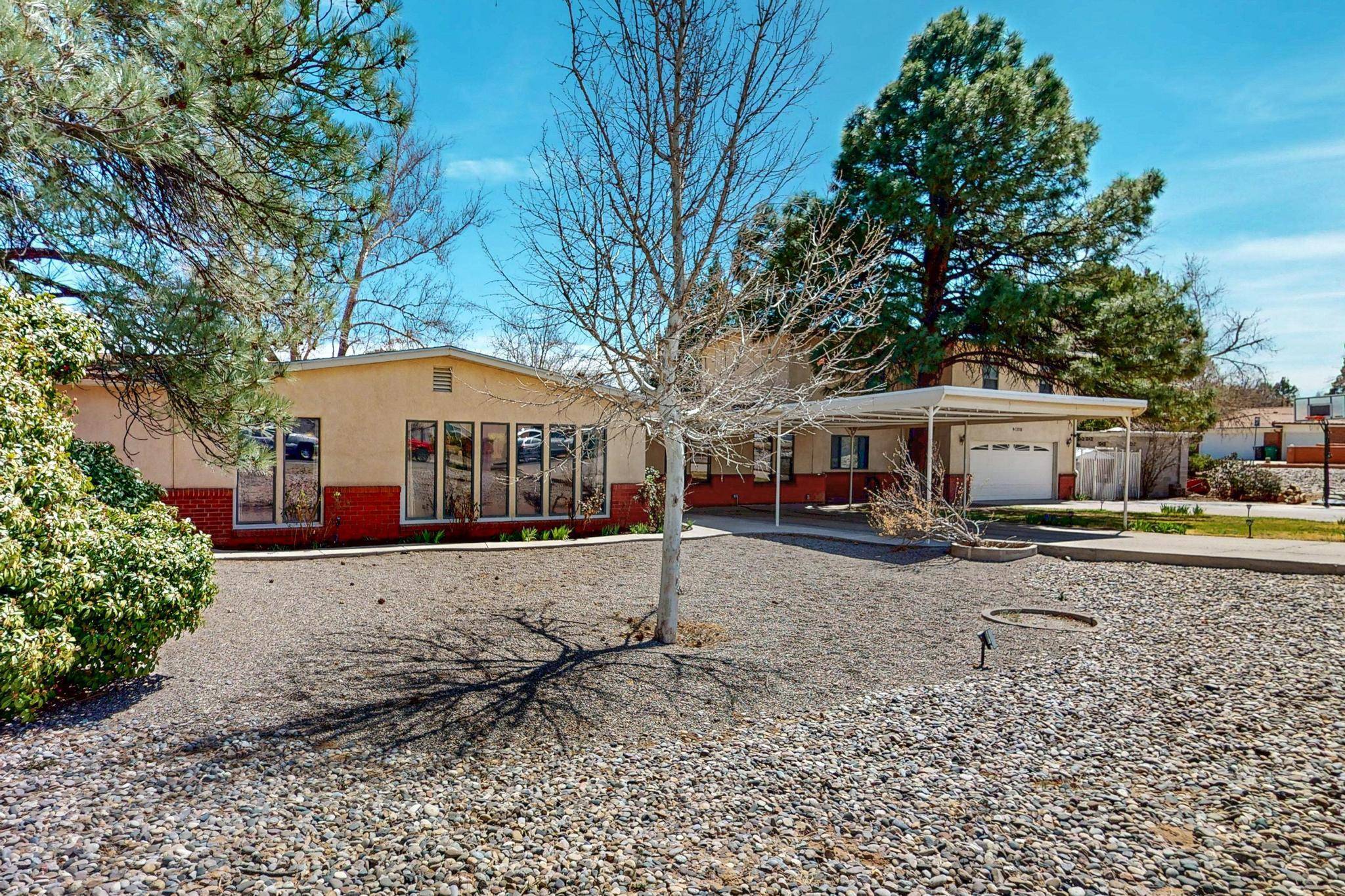 Albuquerque, NM 87114,5208 Simon DR NW