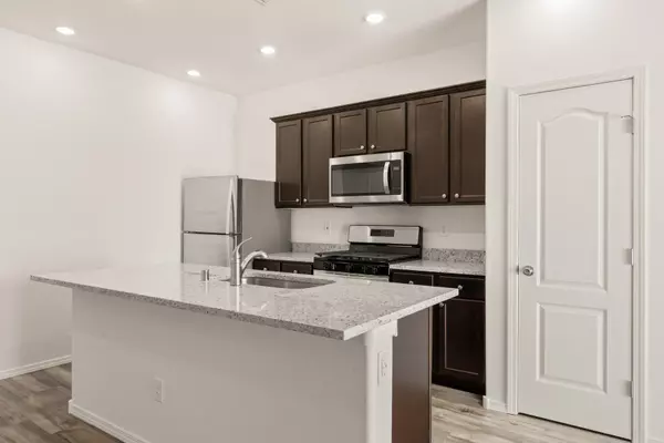 Albuquerque, NM 87121,931 Berman ST SW