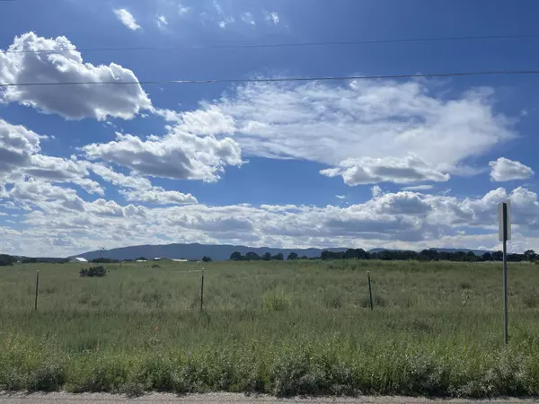 Sandia Park, NM 87047,Frost & Tumbleweed E2SE4NW4