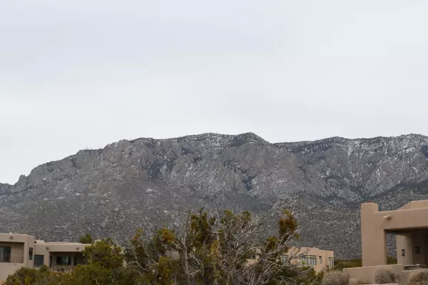 Albuquerque, NM 87111,13705 QUAKING ASPEN PL NE