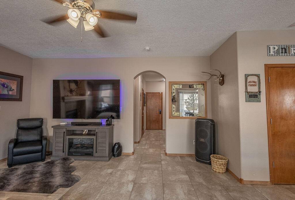 Rio Rancho, NM 87144,1216 MIRADOR NE